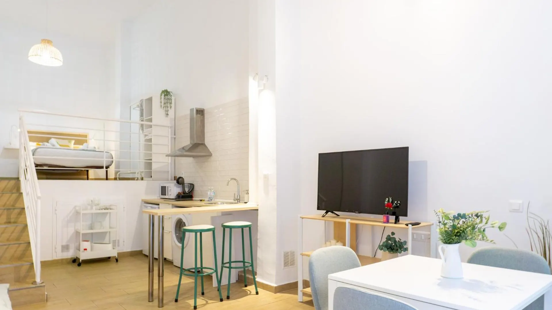 Apartamento Cozy Loft Victoria Málaga 0*,